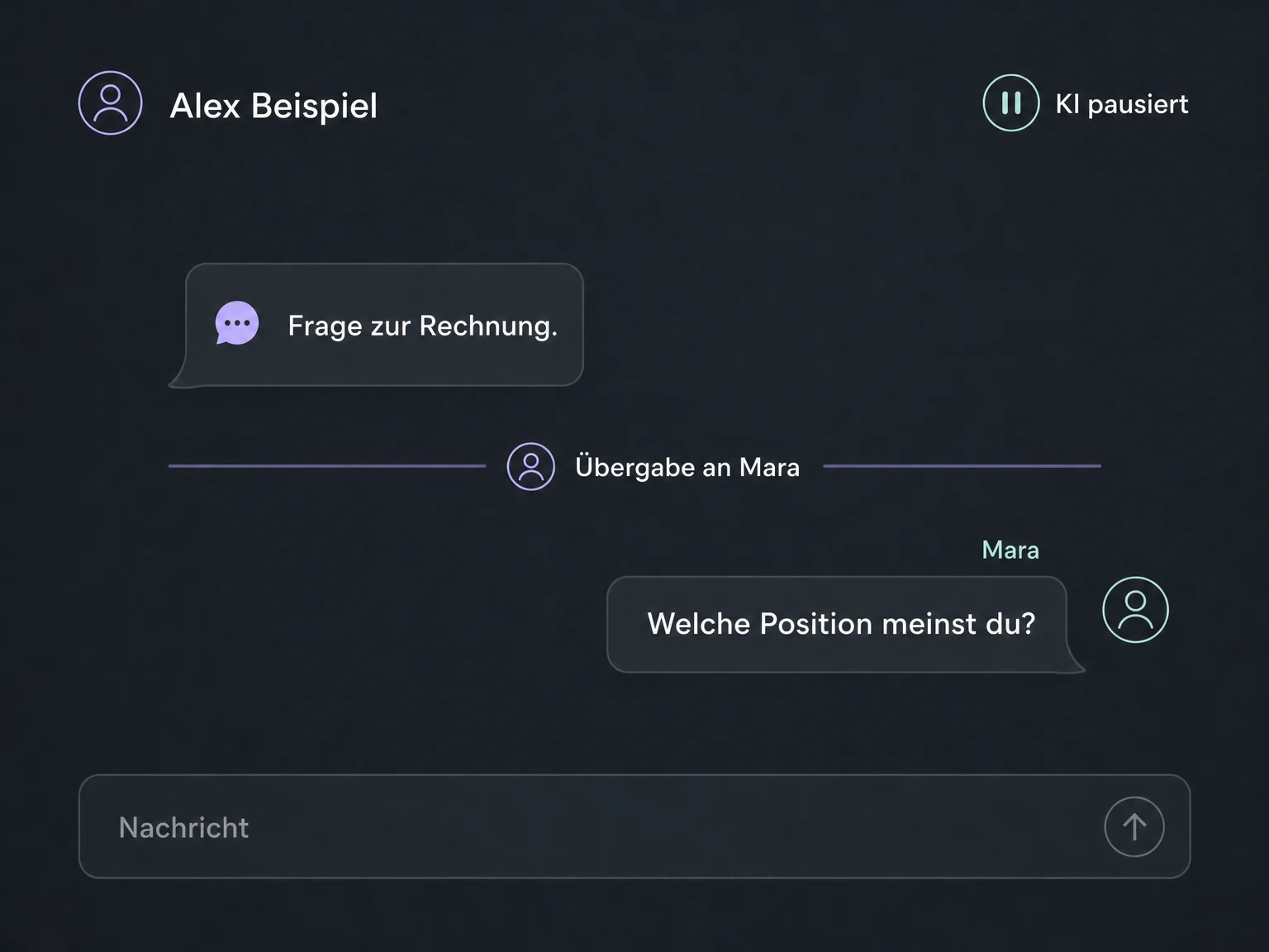 Mara setzt die Rechnungsfrage im vorhandenen Gespräch fort, während die KI pausiert.
