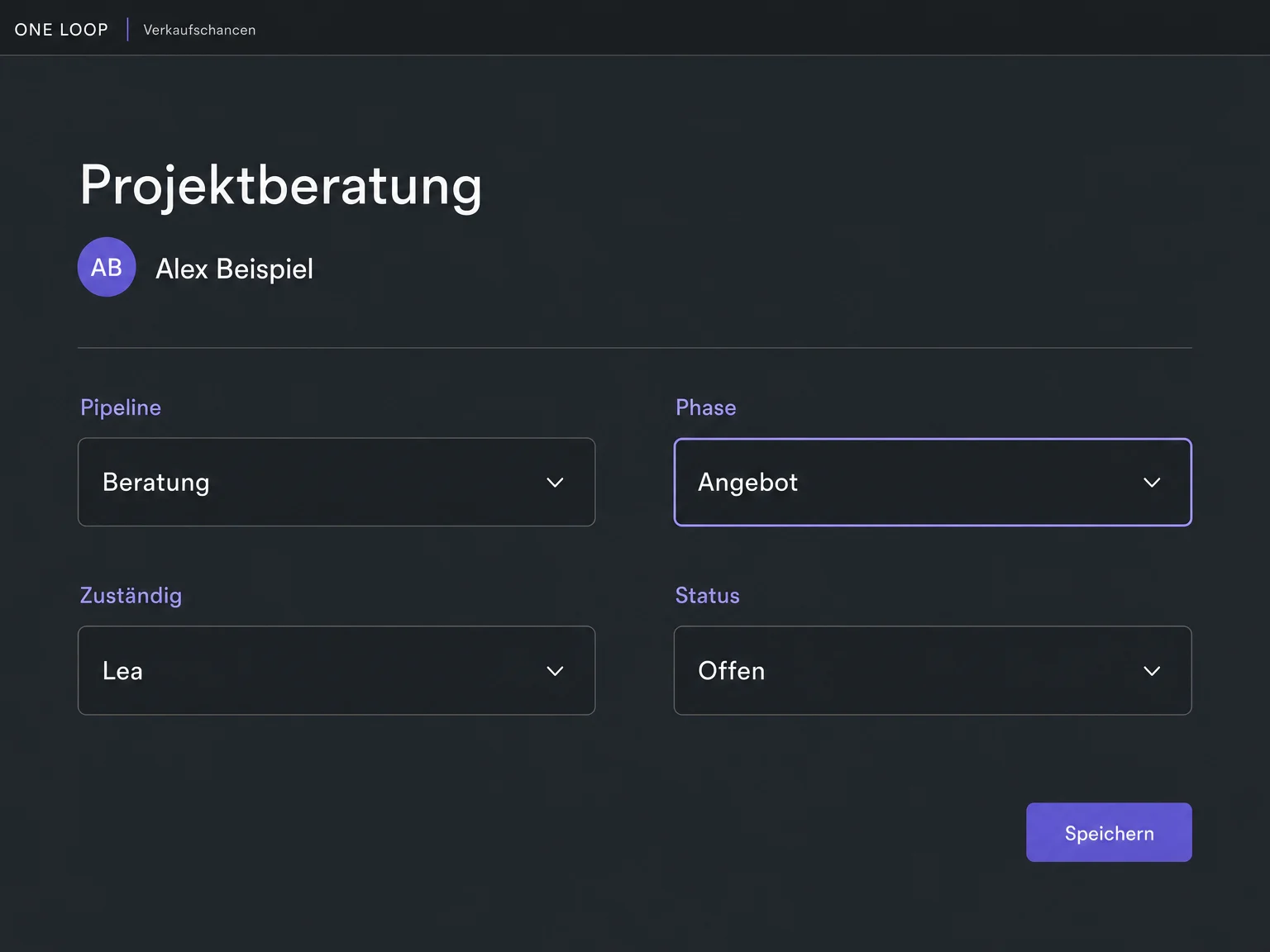 Die beispielhafte Projektberatung für Alex Beispiel zeigt die Phase Angebot, Lea als Verantwortliche und den Status Offen; die Änderungen können gespeichert werden.